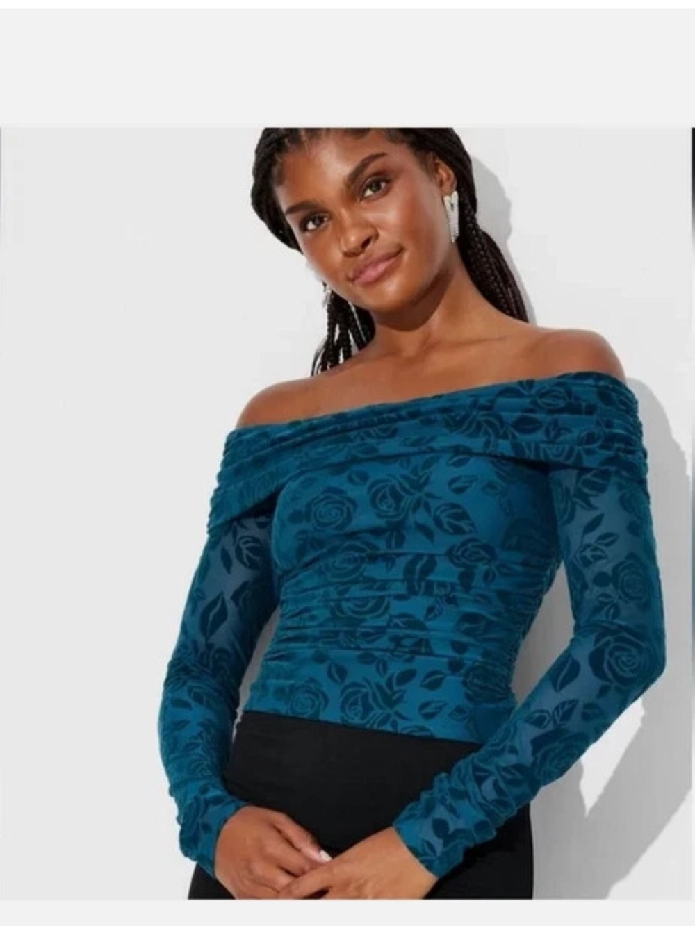 Wild Fable Medium Velour detail Top- NWT